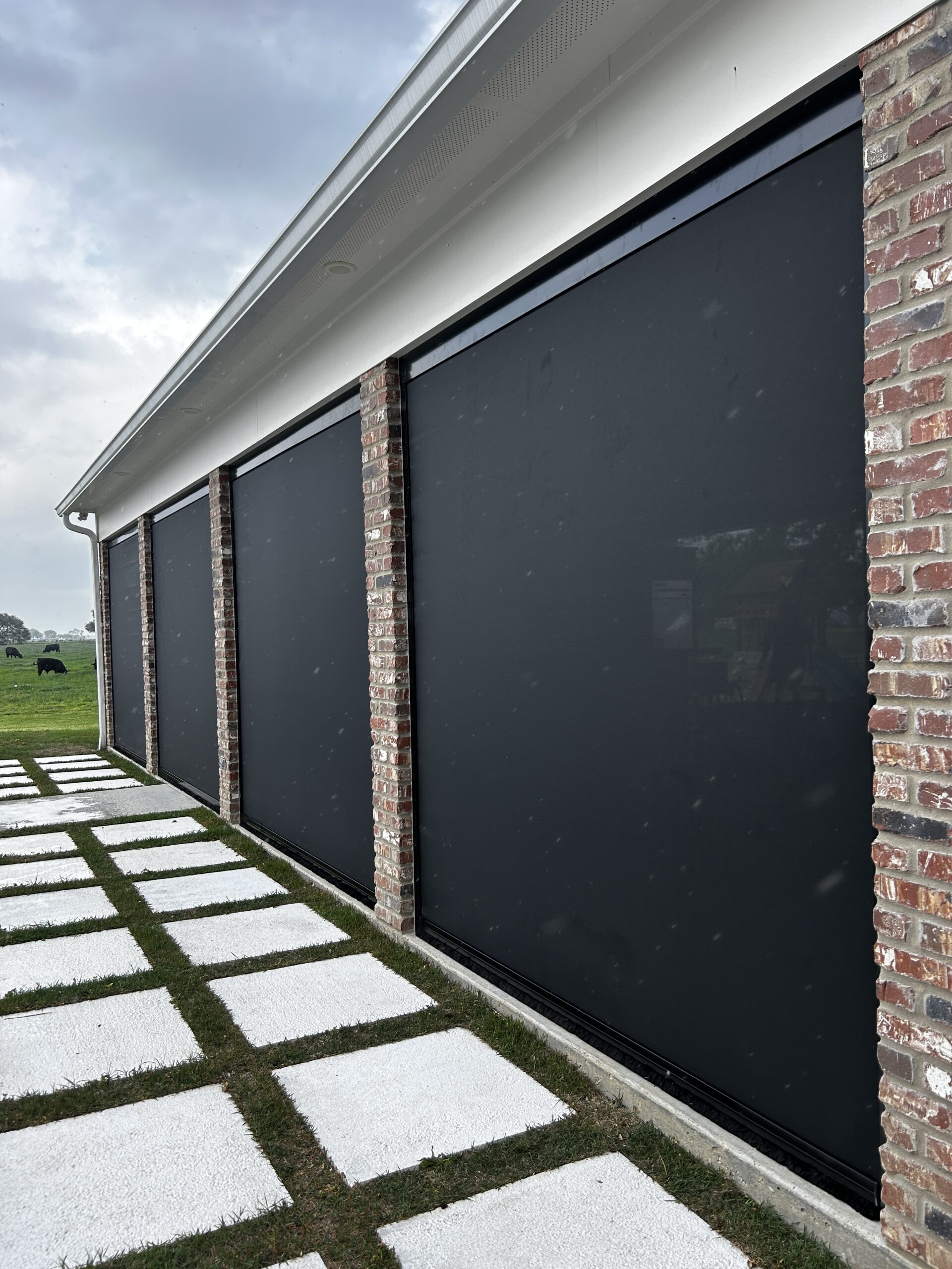 Outdoor Screen Installation Near Me: What Lafayette Homeowners Should Know Before Choosing a System